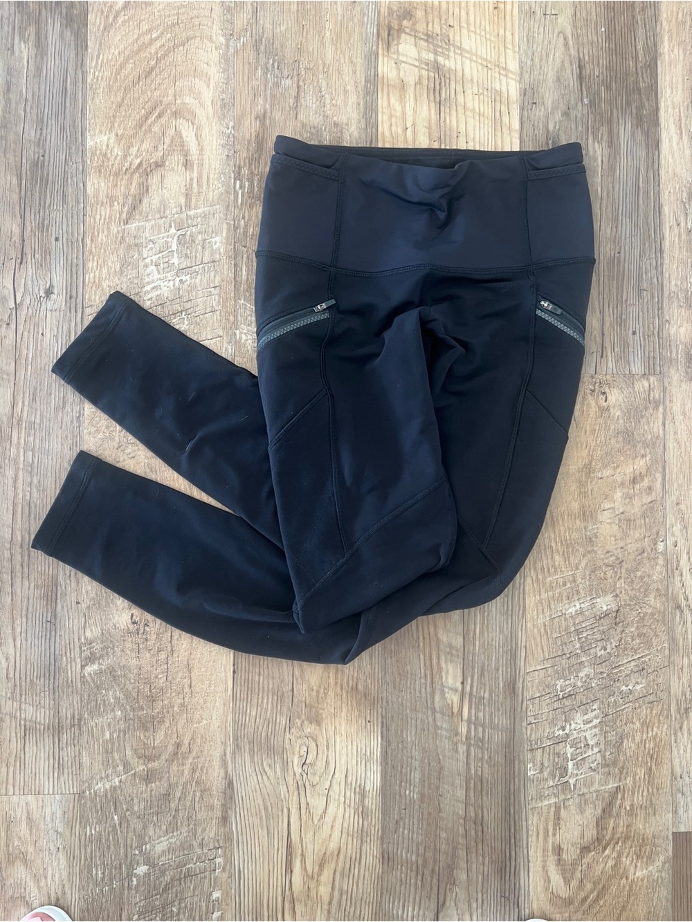 Lululemon high-waist Legging with zipper pockets